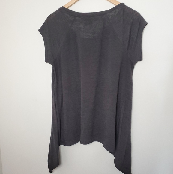 Johnny Cash Man in Black Handkerchief Hem Tee - Picture 3 of 6